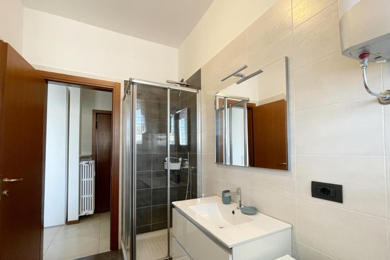 Best Way Rent - Elegante Loft Con Terrazzo Milano Esterno foto