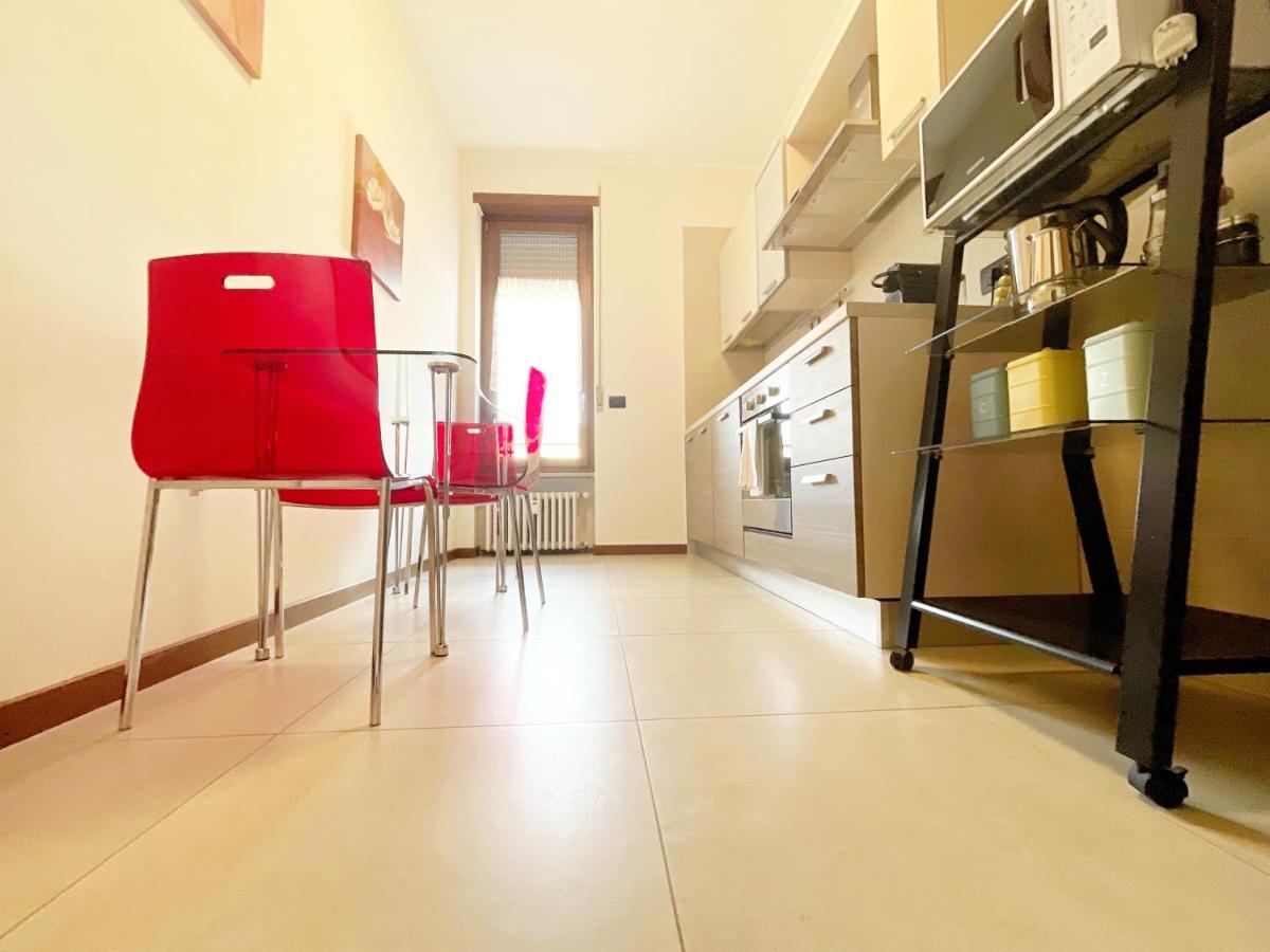 Best Way Rent - Elegante Loft Con Terrazzo Milano Esterno foto