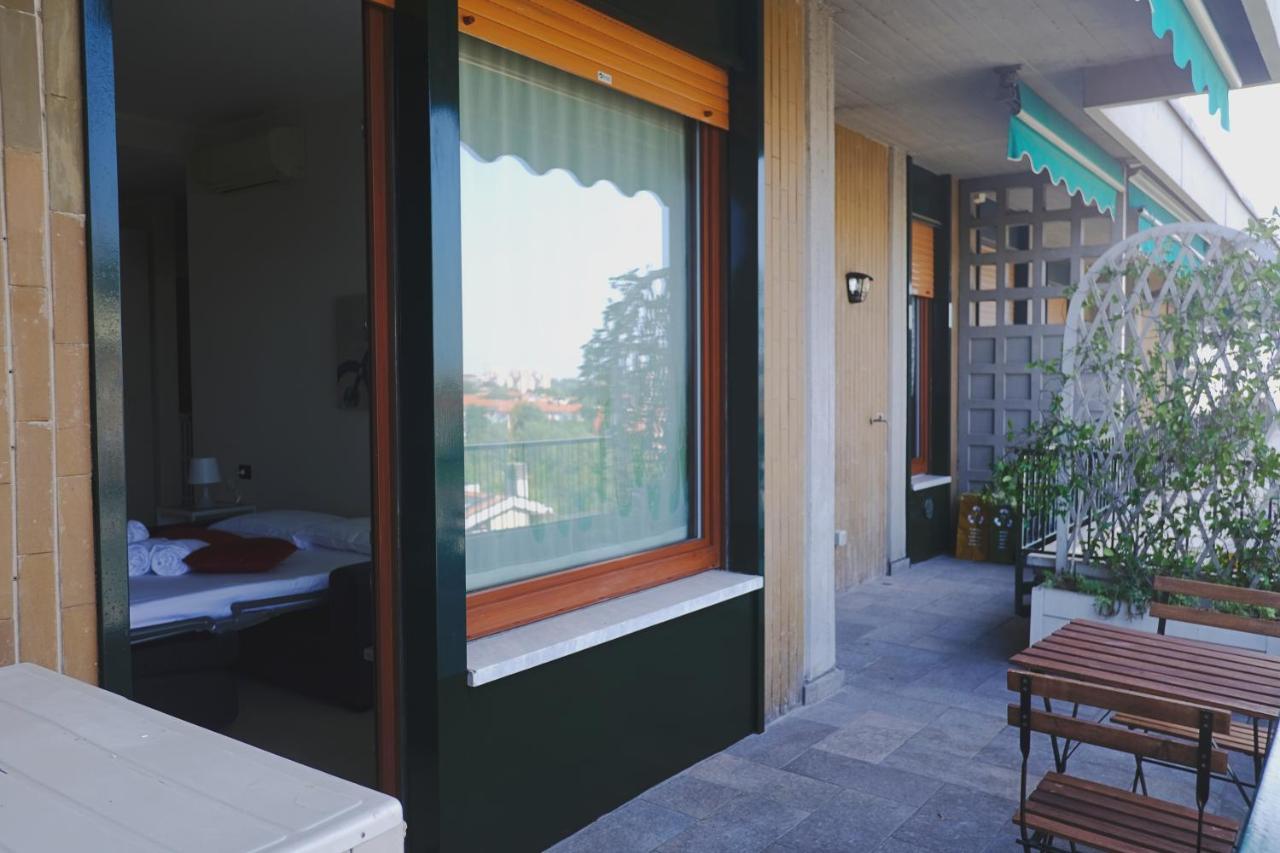 Best Way Rent - Elegante Loft Con Terrazzo Milano Esterno foto