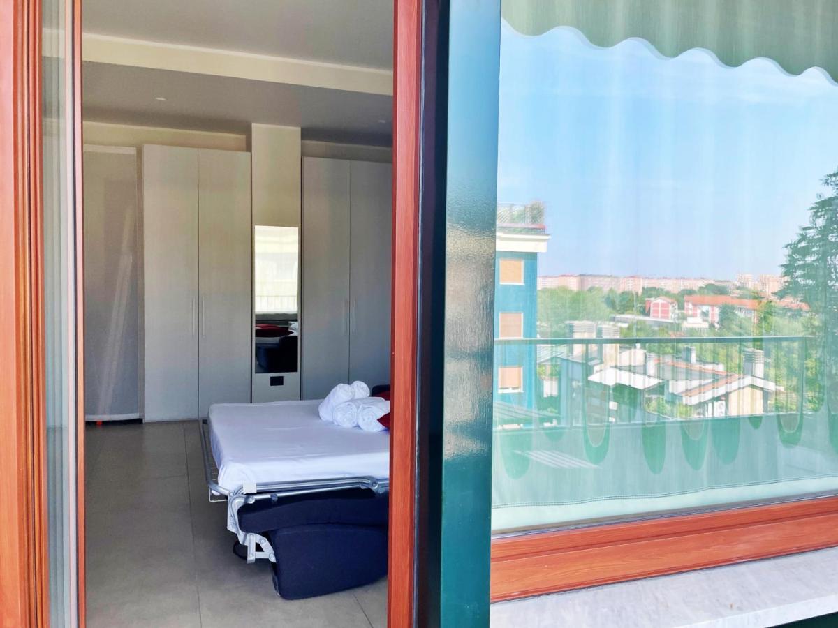 Best Way Rent - Elegante Loft Con Terrazzo Milano Esterno foto