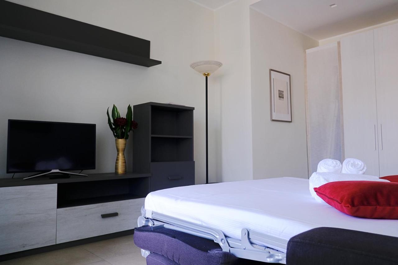 Best Way Rent - Elegante Loft Con Terrazzo Milano Esterno foto